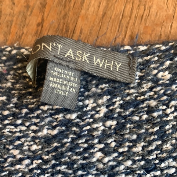 Crop top - Picture 2 of 3